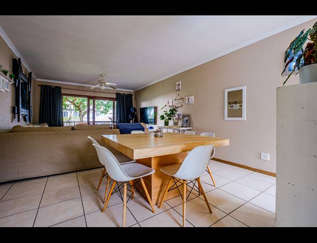 3 BEDROOM APARTMENT FOR SALE IN WAKENSHAW ESTATE